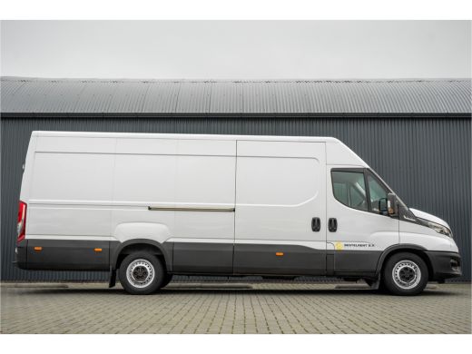 Iveco Daily 35S16V L4H2 | Automaat | 157 PK | Climate | 3500 KG Trekgewicht | MF Stuur | 3-Persoons ActivLease financial lease