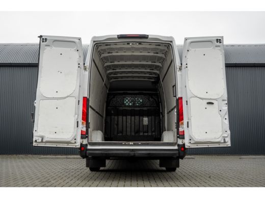 Iveco Daily 35S16V L4H2 | Automaat | 157 PK | Climate | 3500 KG Trekgewicht | MF Stuur | 3-Persoons ActivLease financial lease