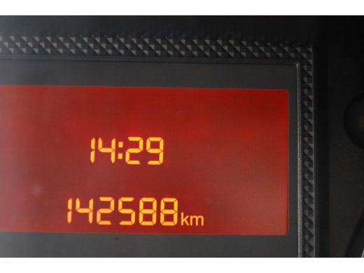 Peugeot Boxer 2.0 BlueHDI 130pk E6 L2H1 Premium Airco/Navi/Trekhaak 3000kg 06-2019 ActivLease financial lease