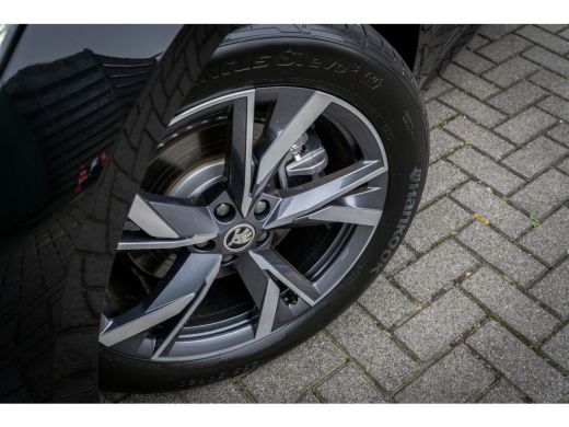 Skoda Enyaq ŠKODA Sportline | 20" lichtmetalen velgen Taurus, antraciet gepolijst | Achteruitrijcamera (Rear ... ActivLease financial lease