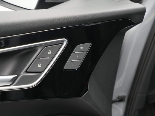 Audi Q4 e-tron 35 125 kW/170 pk Edition 55 kWh Panorama Hud Leer Matrix led ActivLease financial lease