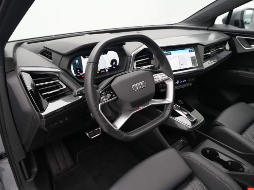 Audi Q4 e-tron 35 125 kW/170 pk Edition 55 kWh Panorama Hud Leer Matrix led ActivLease financial lease