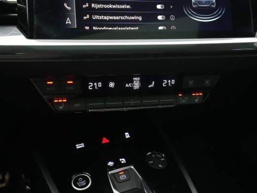 Audi Q4 e-tron 35 125 kW/170 pk Edition 55 kWh Panorama Hud Leer Matrix led ActivLease financial lease