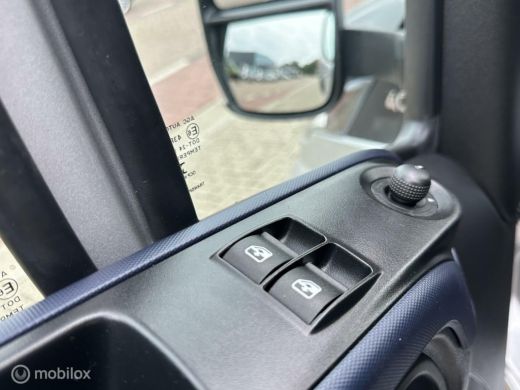 Iveco Daily 40C18 3.0 410 TIJHOF, OPRIJWAGEN, AUTOMAAT ActivLease financial lease