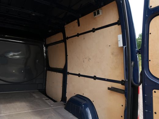 Mercedes Sprinter 319 3.0 CDI V6 190 PK AUT. L2H2 + 3500 KG TREKHAAK / ADAPTIVE CRUISE CONTROL / NAVIGATIE ActivLease financial lease