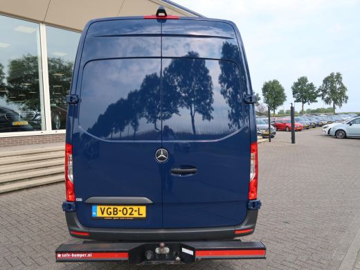 Mercedes Sprinter 319 3.0 CDI V6 190 PK AUT. L2H2 + 3500 KG TREKHAAK / ADAPTIVE CRUISE CONTROL / NAVIGATIE ActivLease financial lease
