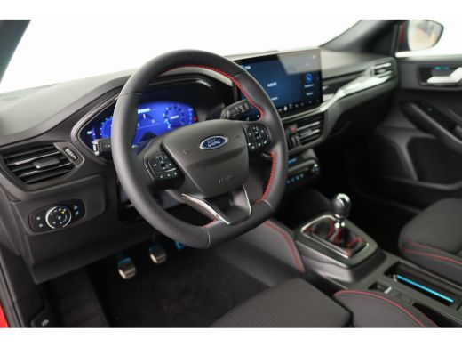 Ford Focus Wagon 1.0 EcoBoost 125PK Hybrid ST Line X | Stoel-/stuurverwarming | AGR Stoelen | Camera | Led |... ActivLease financial lease