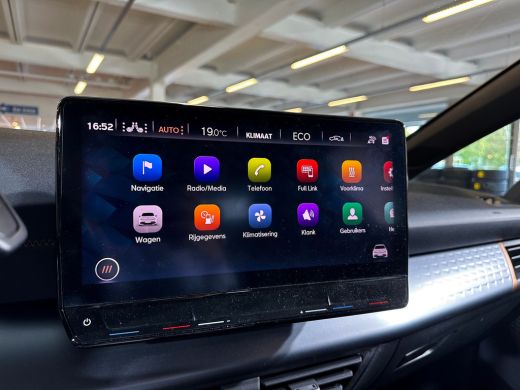 Seat Born Business 62 kWh 204pk / Warmtepomp / Navigatiesysteem / Stoelverwarming / Stuurverwarming ActivLease financial lease