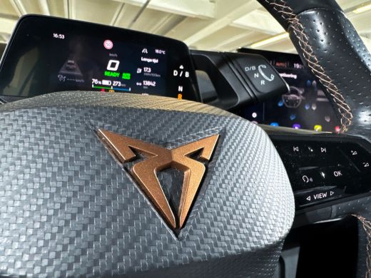 Seat Born Business 62 kWh 204pk / Warmtepomp / Navigatiesysteem / Stoelverwarming / Stuurverwarming ActivLease financial lease