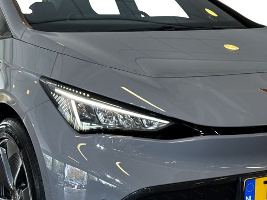Seat Born Business 62 kWh 204pk / Warmtepomp / Navigatiesysteem / Stoelverwarming / Stuurverwarming ActivLease financial lease