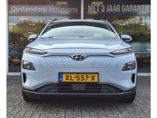 Hyundai KONA EV Premium 64 kWh | Automaat | Navigatie | Cruise Control Adaptief | Climate Control | Parkeersen...