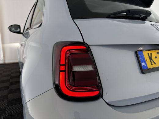 Fiat 500 Icon 42 kWh [ 3-Fase ] (INCL-BTW) *FULL-LED | DIGI-COCKPIT | CCS-FASTLOADER | KEYLESS | CAMERA | ... ActivLease financial lease
