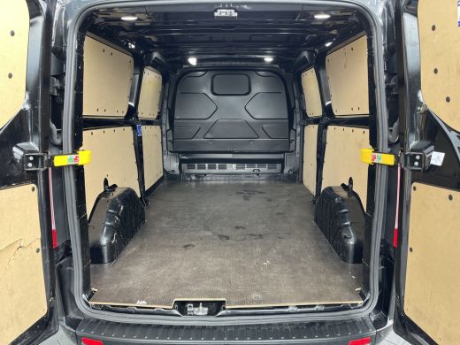 Ford Transit Custom 2.0 TDCI 130 PK EURO 6 / L2H1 / LIMITED / AUTOMAAT / AIRCO / CRUISE / CAMERA / TREKHAAK / 3-ZITS ActivLease financial lease