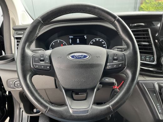Ford Transit Custom 2.0 TDCI 130 PK EURO 6 / L2H1 / LIMITED / AUTOMAAT / AIRCO / CRUISE / CAMERA / TREKHAAK / 3-ZITS ActivLease financial lease