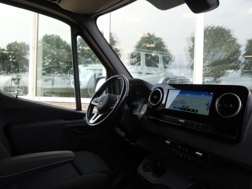 Mercedes Sprinter 316 2.2 CDI 163 PK AUT7 L2H2 + 3500 KG TREKHAAK / ADAPTIVE CRUISE / BREEDBEELD MBUX ActivLease financial lease