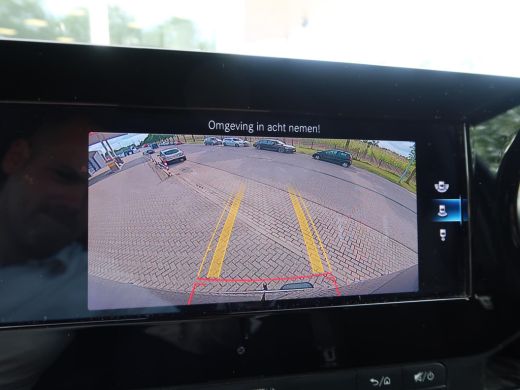 Mercedes Sprinter 316 2.2 CDI 163 PK AUT7 L2H2 + 3500 KG TREKHAAK / ADAPTIVE CRUISE / BREEDBEELD MBUX ActivLease financial lease