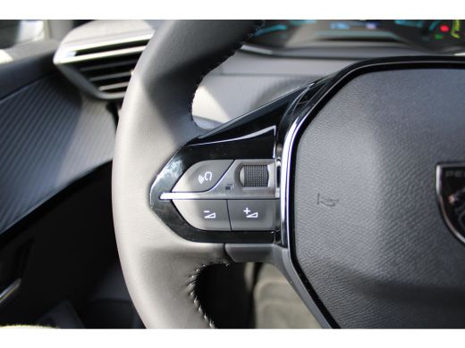 Peugeot e-208 EV Style50 kWh Cruise Control| Park sensor voor-achter|climate|carplay|navi| Demo vraag naar km s... ActivLease financial lease
