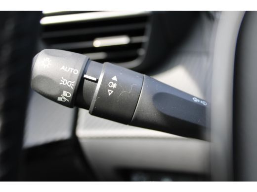 Peugeot e-208 EV Style50 kWh Cruise Control| Park sensor voor-achter|climate|carplay|navi| Demo vraag naar km s... ActivLease financial lease