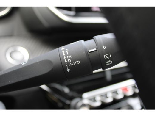 Peugeot e-208 EV Style50 kWh Cruise Control| Park sensor voor-achter|climate|carplay|navi| Demo vraag naar km s... ActivLease financial lease