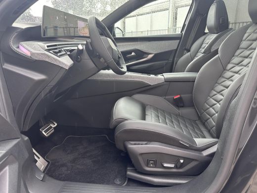 Peugeot E-5008 GT 73 kWh 7-zits | Panoramadak | Leder | Elek. stoelen | Stoelmassage ActivLease financial lease