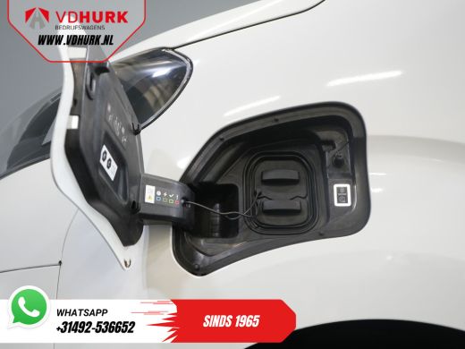 Opel Zafira-e Life Tourer 75 kWh 330km WLTP (DEMO) € 42.887,- incl. BTW Pano/ Elek.Schuifdeuren/ Massage Stoelen/ Leder/ Xe... ActivLease financial lease