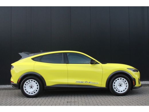 Ford Mustang Mach-E 98kWh Exended Ranget AWD Rally Edition ActivLease financial lease