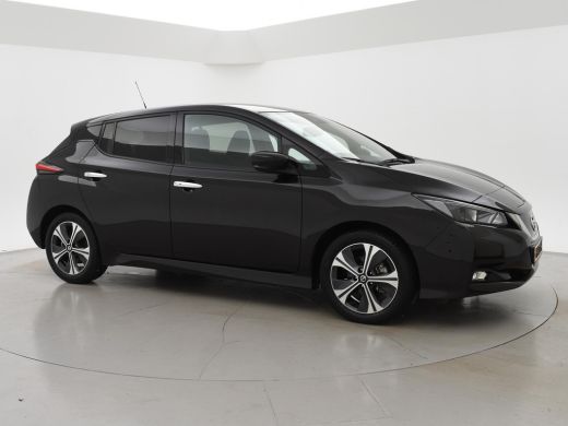 Nissan Leaf N-CONNECTA 40 KWH *8.228 KM* ADAPTIVE CRUISE / 360 CAMERA / STANDKACHEL / APPLE CARPLAY ActivLease financial lease