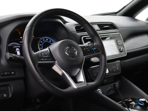 Nissan Leaf N-CONNECTA 40 KWH *8.228 KM* ADAPTIVE CRUISE / 360 CAMERA / STANDKACHEL / APPLE CARPLAY ActivLease financial lease