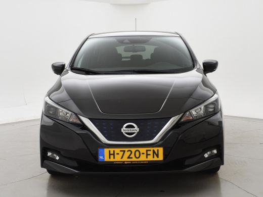 Nissan Leaf N-CONNECTA 40 KWH *8.228 KM* ADAPTIVE CRUISE / 360 CAMERA / STANDKACHEL / APPLE CARPLAY ActivLease financial lease