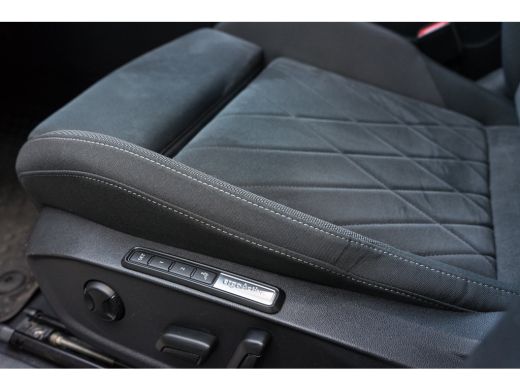 Volkswagen Caddy Cargo Maxi 2.0 TDI / Adaptive Cruise Control/ Touch Navigatie/ Comfort stoelen met massagefunctie/ 90kW (123PK) ActivLease financial lease