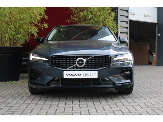 Volvo  V60 2.0 B4 Plus Dark | Trekhaak | Camera | Adaptive Cruise | Stuur/stoelverwarming ActivLease financial lease