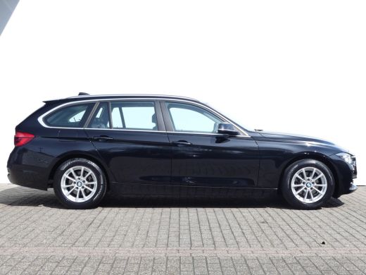 BMW 3 Serie Touring 318i M Sport Corporate Lease | NAVI | STOELVERWARMING | PARKEERSENSOREN | ActivLease financial lease