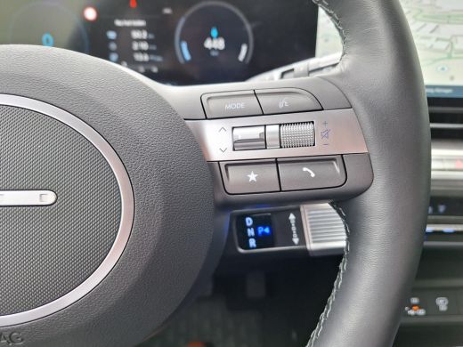 Hyundai Kona Comfort Smart 65.4 kWh | 19" Premium lichtmetalenvelgen | Warmtepomp | Dodehoek assistentie | V2L | ActivLease financial lease