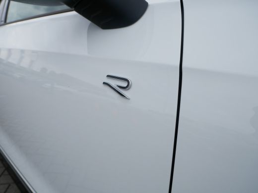 Volkswagen Golf Volkswagen R-Line Edition | Inclusief € 2000,- inruilvoordeel Inclusief € 2000,- inruilvoordeel |... ActivLease financial lease