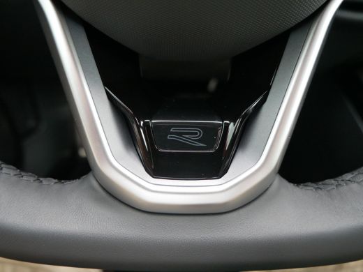 Volkswagen Golf Volkswagen R-Line Edition | Inclusief € 2000,- inruilvoordeel Inclusief € 2000,- inruilvoordeel |... ActivLease financial lease