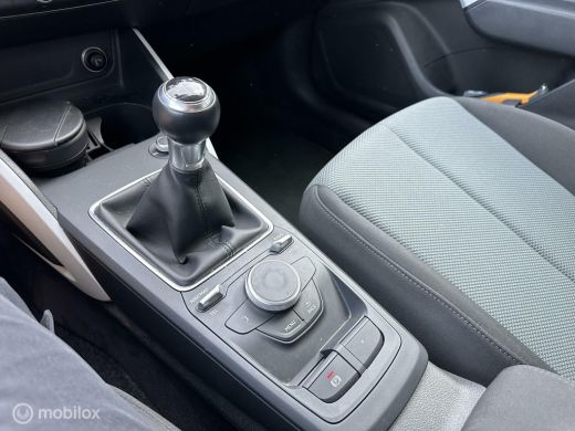 Audi Q2 30 TFSI Sport Pro Line ActivLease financial lease