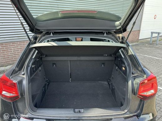 Audi Q2 30 TFSI Sport Pro Line ActivLease financial lease