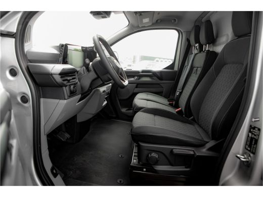 Ford Transit Custom 2024 | 170 Pk Limited | 18 "| Automaat | Camera | Adaptive Cruise | Trekhaak ActivLease financial lease
