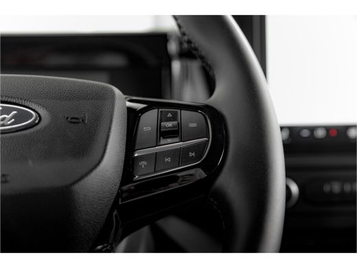 Ford Transit Custom 2024 | 170 Pk Limited | 18 "| Automaat | Camera | Adaptive Cruise | Trekhaak ActivLease financial lease