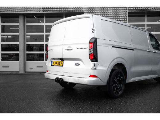 Ford Transit Custom 2024 | 170 Pk Limited | 18 "| Automaat | Camera | Adaptive Cruise | Trekhaak ActivLease financial lease