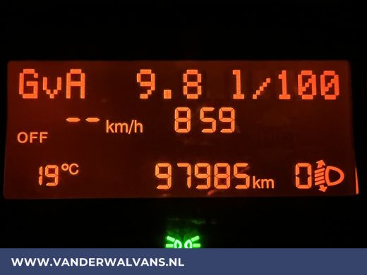 Peugeot Boxer 2.2 BlueHDi 120pk L2H2 Euro6 Airco | 2500kg Trekhaak | Cruisecontrol | Parkeersensoren Bijrijders... ActivLease financial lease