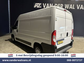 Peugeot Boxer 2.2 BlueHDi 120pk L2H2 Euro6 ** Airco | 2500kg Trekhaak | Cruisecontrol | Parkeersensoren Bijrijd...