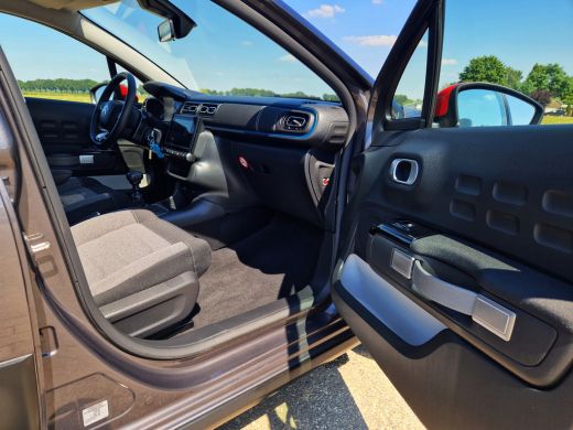 Citroën C3 1.2 PureTech C-Series - 110 Pk - Euro 6 - Navi - Climate Control - Cruise Control ActivLease financial lease