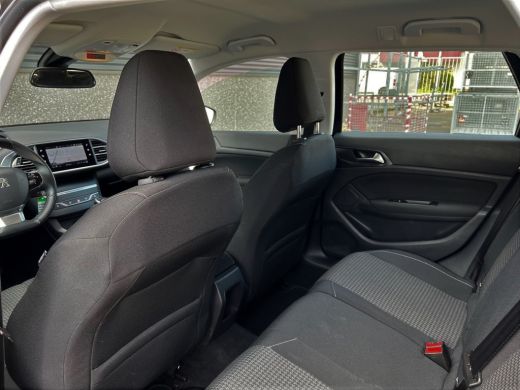 Peugeot 308 SW 1.2 110pk/ H6/ Virtual Cockpit/LED/Carplay/2021 ActivLease financial lease