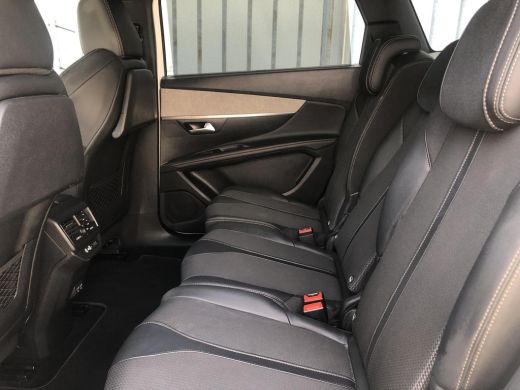 Peugeot 5008 1.2 PureTech GT 7persoons | Camera | 19'' L.M. | Navigatie ActivLease financial lease