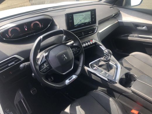 Peugeot 5008 1.2 PureTech GT 7persoons | Camera | 19'' L.M. | Navigatie ActivLease financial lease