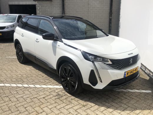 Peugeot 5008 1.2 PureTech GT 7persoons | Camera | 19'' L.M. | Navigatie ActivLease financial lease