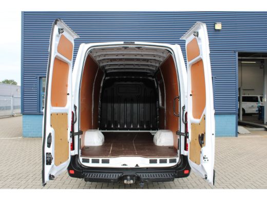 Renault Master L3 2.3 dCi 130PK DUBBELLUCHT ACHTERWIELAANDRIJVING ActivLease financial lease