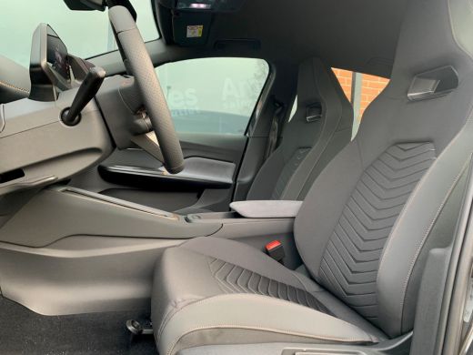 Seat Born 77kWh 231pk e-Boost Adrenaline | Garantie tot 12-2027 | 550km WLTP | Warmtepomp ActivLease financial lease