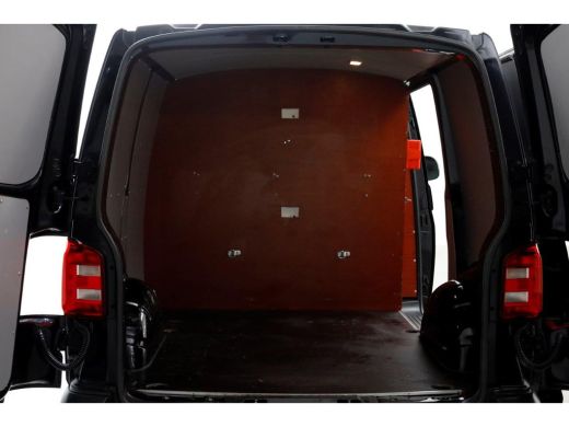 Volkswagen Transporter T6 2.0 TDI 150pk E6 L1H1 DSG-Automaat Comfortline Airco 07-2018 ActivLease financial lease